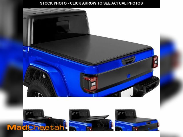 Lot 74-13070604 - Tyger Auto T3 Soft Tri-fold Truck Bed Tonneau Cover Compatible with 2020-2026 Jeep Gladiator JT | 5'...