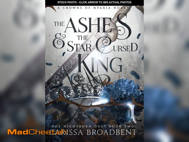 Lot 74-12121881 - The Ashes and the Star-Cursed King (The Crowns of Nyaxia) - USED