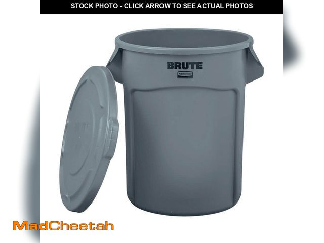 Lot 74-12517417 - (MISSING LID) Rubbermaid Commercial Products BRUTE 32 Gal. Grey Vented Plastic Outdoor Trash Can wit...