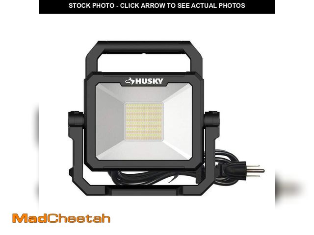 Lot 74-12692485 - Husky 6000 Lumen LED Portable Corded Work Light - UNUSED