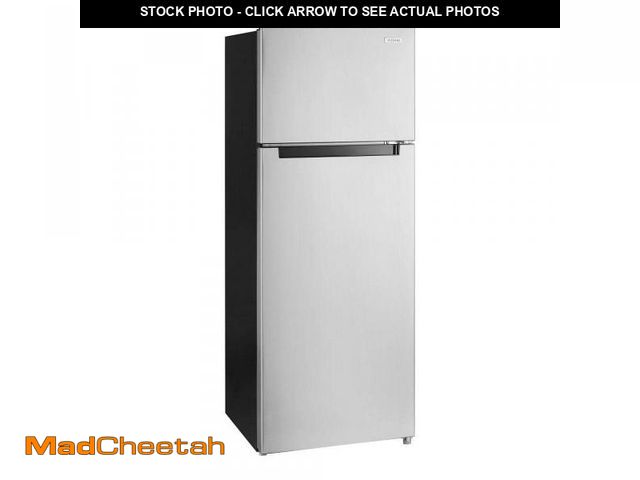 Lot 74-12518080 - (DENTED) Vissani 7.2 cu. ft. Top Freezer Refrigerator in Stainless Steel Look - UNUSED