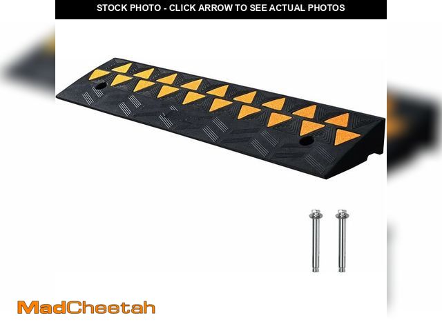 Lot 74-13734081 - VEVOR Rubber Curb Ramp 3.5" Rise Height Sidewalk Curb Ramp, 10" Width 39.4" Length Driveway Ramp for...