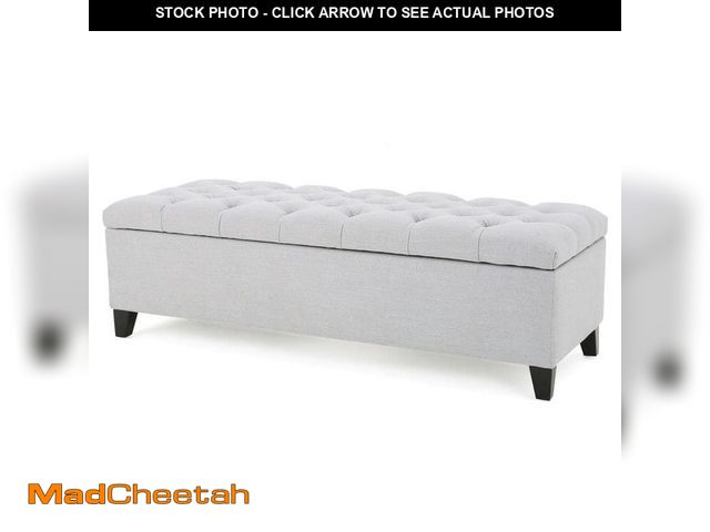 Lot 74-14292935 - Noble House Light Gray Tufted Fabric Storage Bench - UNUSED