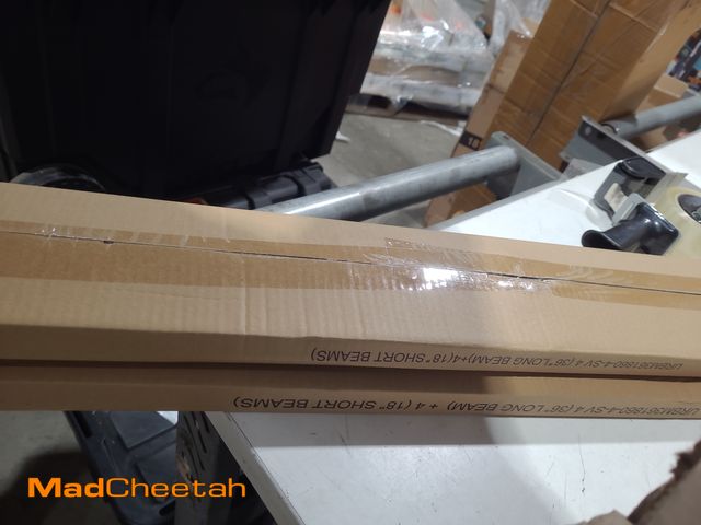 Lot 74-12778149 - Muscle Rack 60 in. H x 36 in. W x 18 in. D 4 Shelf Boltless Steel Shelving in SilverVein - UNUSED