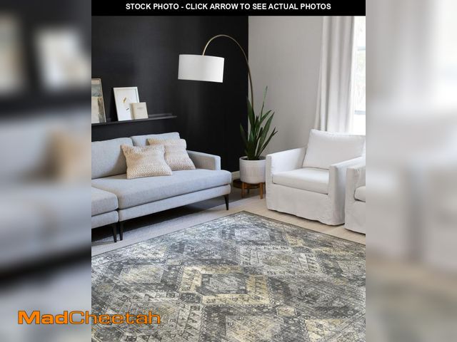 Lot 74-12279891 - Loloi Skye Collection SKY-09 Graphite/Silver 9'-0" x 12'-0" Area Rug - UNUSED