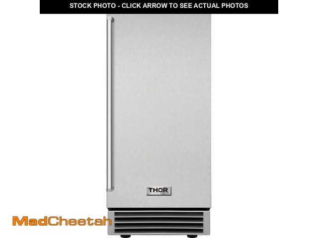 Lot 74-12788023 - (MISSING BOTTOM VENT COVER) Thor Kitchen 15 in. 50 lbs. Built-in Ice Maker in Stainless Steel - USED