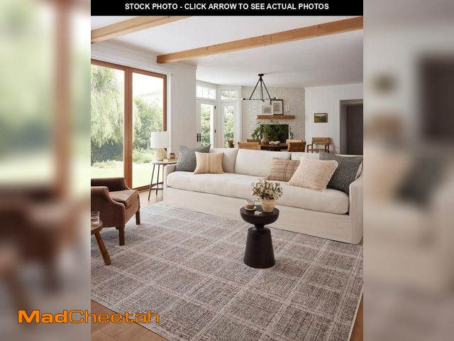 Lot 74-12137830 - Loloi Angela Rose Ember Collection EMB-10 Fog/Dove 2'-7" x 7'-6" Runner Rug - UNUSED