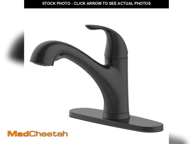 Lot 74-13062633 - Glacier Bay Market Single-Handle Pull-Out Sprayer Kitchen Faucet in Matte Black - UNUSED