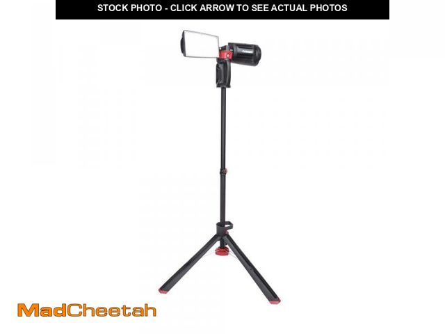 Lot 74-12400773 - Husky 7000 Lumens Portable Corded LED Work Light with Tripod - UNUSED
