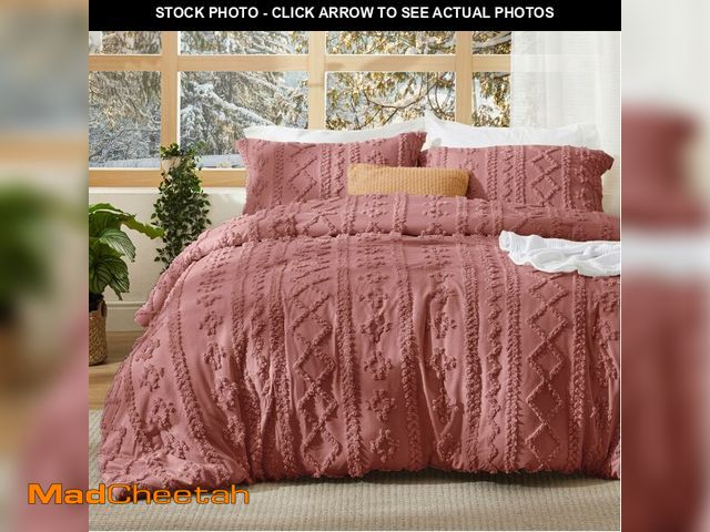 Lot 74-14423955 - Bedsure Tufted Boho Comforter Set King Size - Grayish Pink Boho Bed Set, GentleSoftÃ¢âÂ¢ 3 Pieces ...