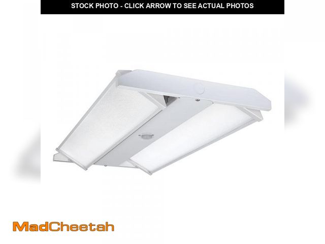 Lot 74-12410225 - Metalux 2 ft. 250-Watt Equivalent LED Highbay with Adjustable Optics, Selectable 10K/12K/16K Lumens ...