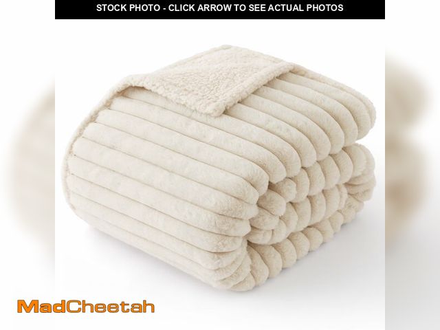 Lot 74-14145146 - Bedsure ComfyFleeceÃ¢âÂ¢ Waterproof Dog Blankets for Medium Dogs - Soft Puppy Cat Blanket Corduroy...