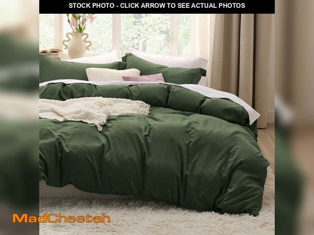 Lot 74-13622489 - Bedsure Olive Green Duvet Cover King Size - 3 Pieces Prewashed Cotton-Like Polyester Extra Soft Bedd...