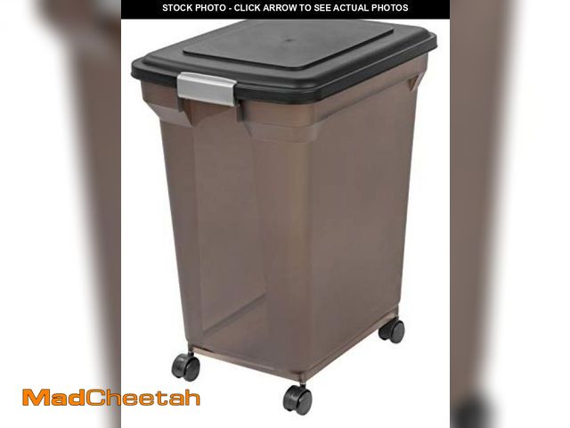 Lot 74-12137039 - IRIS USA WeatherPro Airtight Dog Food Storage Container, Up to 58 lbs, Attachable Wheels, For Dog Ca...