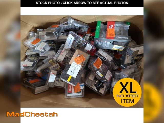 Lot 74-13054409 - Miscellaneous Door Handles &amp; Hardware - UNUSED