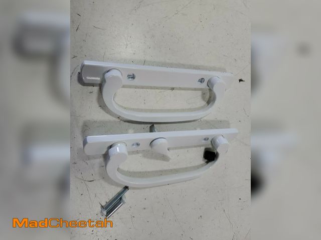 Lot 74-8186937 - Prime-Line Diecast, White, Patio Door Handle, Offset Thumb turn - UNUSED