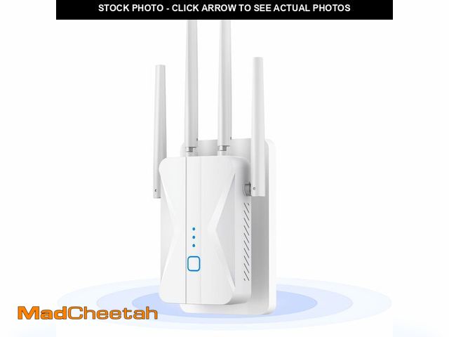 Lot 74-13953972 - ROQRL 2026 WiFi Extender AC1200 Dual Band 5GHz/2.4GHz Signal Booster Up to 15,999 Sq.ft, 3-in-1 Wire...