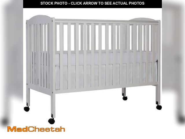 Lot 74-12336589 - Dream on Me 2-in-1 Folding Full-Size Crib White - UNUSED