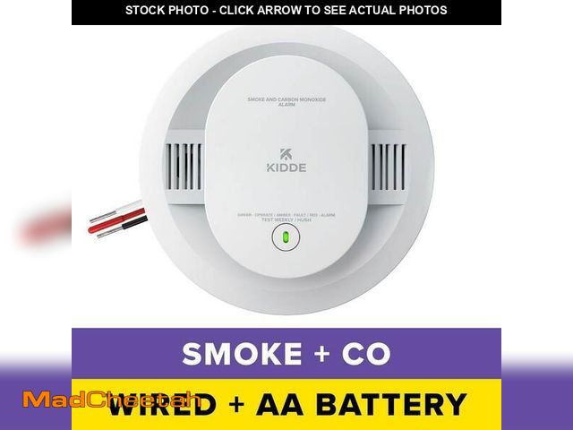 Lot 74-14074574 - Hardwired Smoke and Carbon Monoxide Detector, Interconnectable and LED Warning Lights, 30CUAR - UNUS...