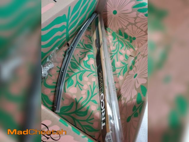 Lot 74-12098568 - TRICO Classic 18 Inch Wiper Blade, Strength and Durability with Steel Frame for Select Model Years (...