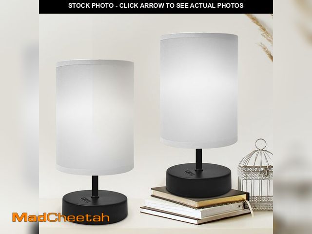 Lot 74-12601907 - DEGNJU Small Lamp for Bedroom, Bedside Lamps for Night Stands, Mini Minimalist Table Lamp with Round...