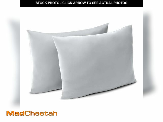 Lot 74-12686364 - HGTV 2-Pack Fun Cloud Bed Pillow, 20" x 28" - UNUSED