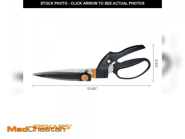 Lot 74-10083251 - Fiskars 5 in. Steel Rotating Blades Loop-Handled Grass Shears - UNUSED