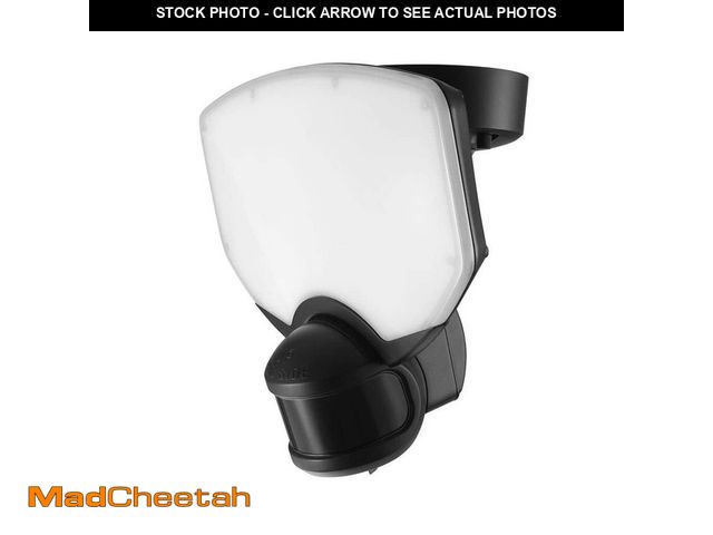 Lot 74-14222873 - Globe Electric 70-Watt 7000 Lumen 240ÃâÃÂ° Black Motion Sensing Integrated LED Super Bright Floo...