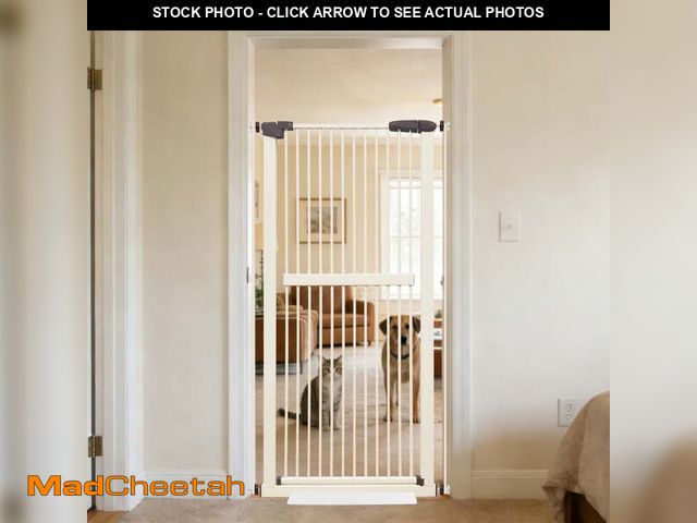 Lot 74-14309935 - Lumizone Extra Tall Pet Gate 61.02" High Pressure Mounted 30.12"-34.05" Extra Wide 1.37" Gap for Cat...