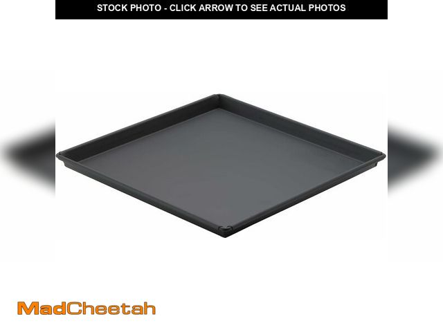 Lot 74-14316611 - Winco Sicilian Pizza Pans, 16-Inch by 16-Inch,Stainless Steel,Medium - USED