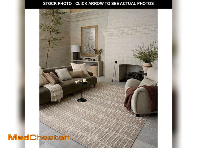 Lot 74-13382406 - Loloi Amber Lewis Bexley Collection BEX-02 Taupe/Natural 2'-7" x 4' Accent Rug Neutral, Textured, Li...