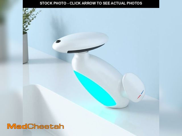 Lot 74-12714961 - Modern LED Bathroom Faucet, 360ÃÂ° Rotating Pull-Out Sprayer, 4 Water Flow Modes (White) - UNUSED