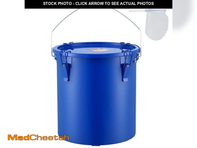 Lot 74-12465468 - VEVOR Fryer Grease Bucket 6 Gal Oil Disposal Caddy Carbon Steel Fryer Oil Bucket Oil Transport Conta...
