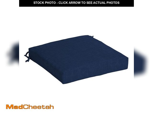 Lot 74-12746431 - ARDEN 19 in x 19 in Sapphire Blue Leala Square Outdoor Seat Cushion - UNUSED