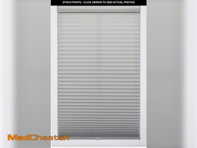 Lot 74-12398948 - DEZ FURNISHINGS Cordless 1" Light Filtering Pleated Shade, Fabric, 36" W x 48" H, Silver Gray - UNUS...