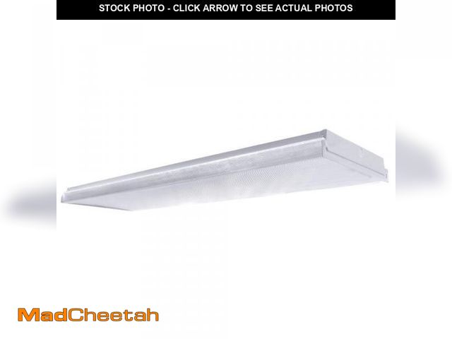 Lot 74-12495701 - Commercial Electric 1-Pack 4 ft. 8000 Lumens Integrated LED White Wrap Light, 4000K - UNUSED
