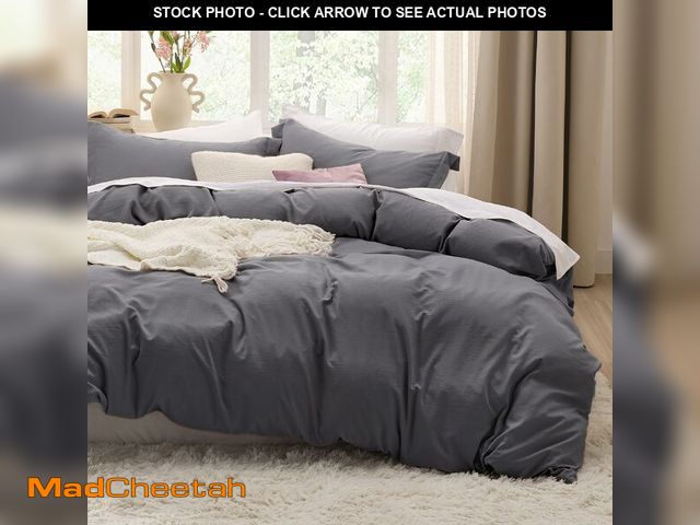 Lot 74-13622471 - Bedsure Dark Grey Duvet Cover King Size - 3 Pieces Prewashed Cotton-Like Polyester Extra Soft Beddin...