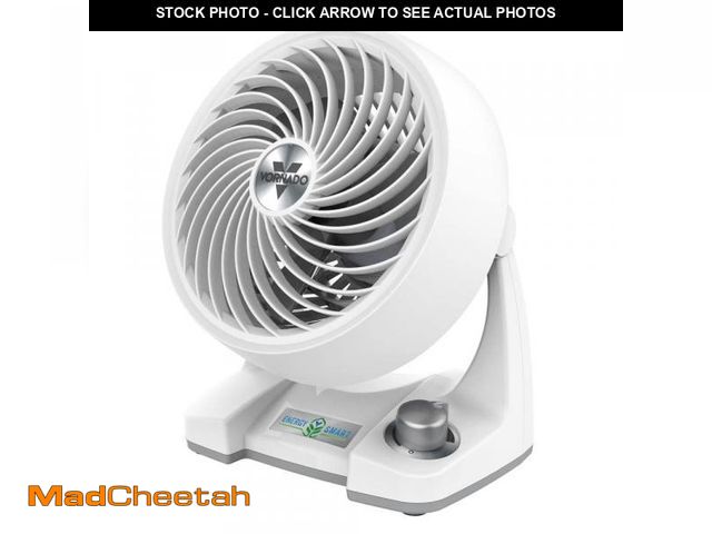 Lot 74-12424935 - Vornado 133DC 6.8 in. Energy Smart Compact Desktop Fan Air Circulator, Polar White - UNUSED