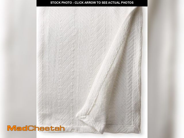 Lot 74-12136913 - Eddie Bauer - King Blanket, Lightweight Cotton Bedding, Home Decor for All Seasons (Herringbone Off-...