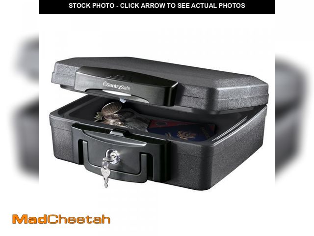 Lot 74-12145413 - Master Lock H0100 Small Key Locking Fire &amp; Water Chest - USED