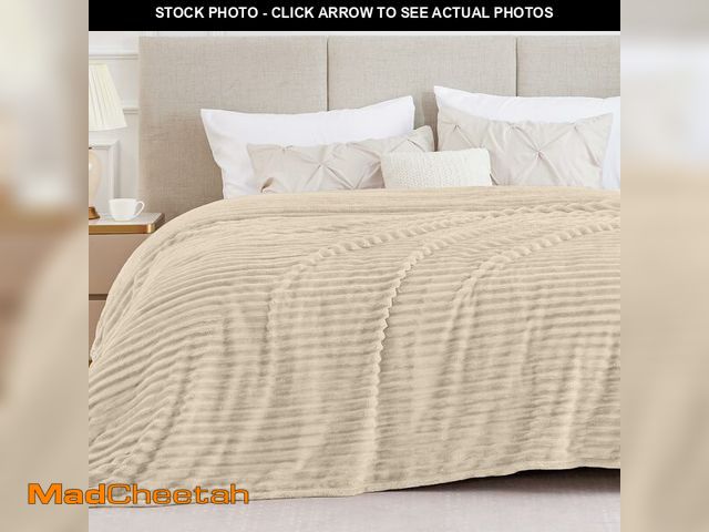 Lot 74-13622453 - BEDELITE Blankets Queen Size for Bed, 300GSM Soft &amp; Warm Fleece Blanket, Decorative and Giftable...