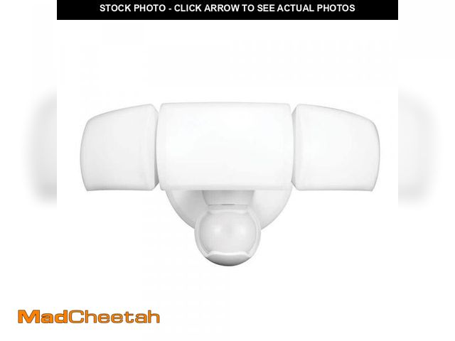 Lot 74-11825644 - Defiant MaxDetect 240ÃâÃÂ° White Motion Sensor Wired Outdoor 3-Head LED Security Flood Light 300...