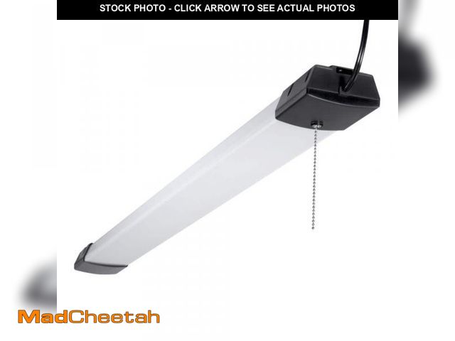 Lot 74-12414115 - Metalux SHP 46 in. 128-Watt Equivalent, 10000-Lumens Integrated LED, White Shop Light, 4000K CCT - U...