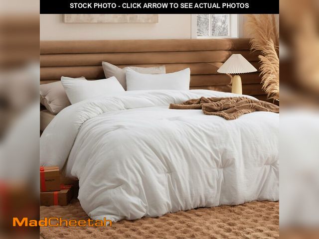 Lot 74-14473529 - Bedsure Oversized King Comforter Set, White Soft Prewashed Bedding for All Seasons, 3 Pieces GentleS...