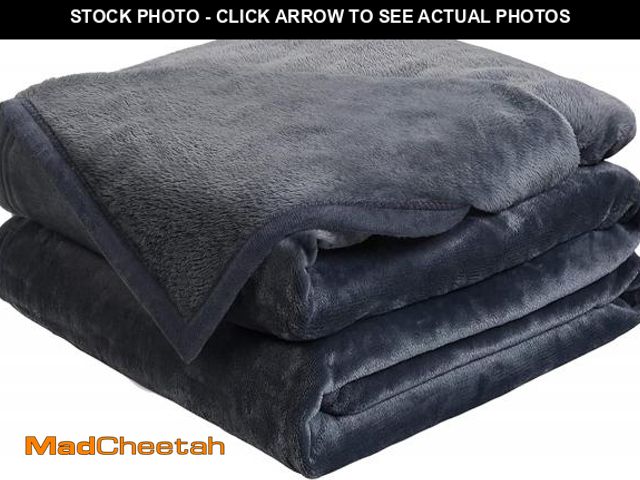 Lot 74-11906204 - EASELAND Soft King Size Blanket Winter Warm Microplush Lightweight Thermal Fleece Blankets for Couch...