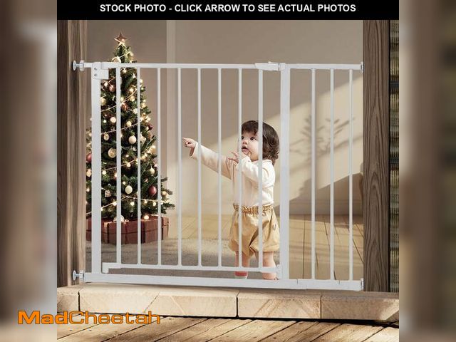 Lot 74-13059574 - Baby Safety Gate, Baby Gates for Top Stairs Doorway, 29.5''- 40.5''Wide Pressure Mount, White - UNUS...