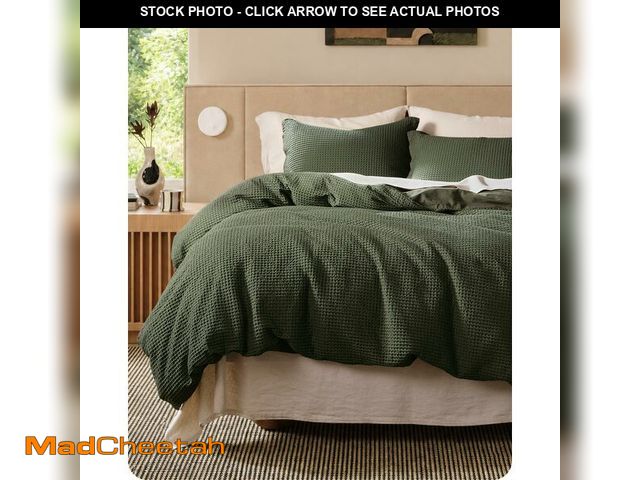 Lot 74-14423936 - Bedsure PureWoven 3 Pieces 100% Cotton Waffle Weave Duvet Cover Set, King - UNUSED