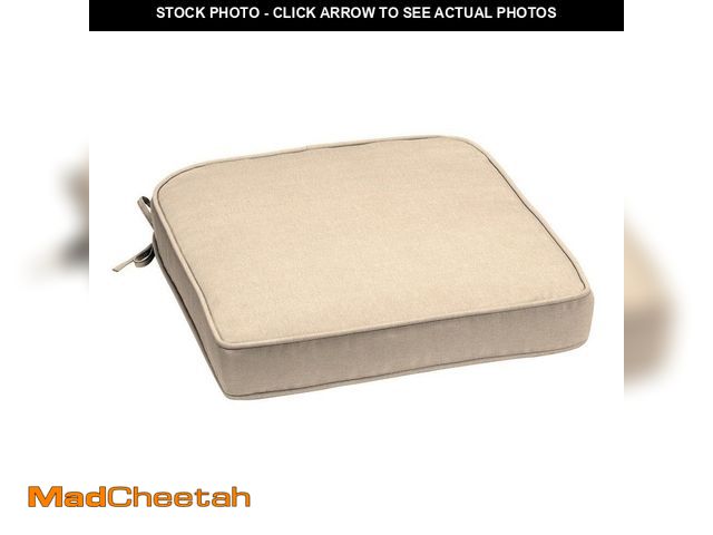 Lot 74-14112278 - Hampton Bay 20 in. W x 20 in. D CushionGuard Universal Outdoor Seat Pad in Putty - UNUSED