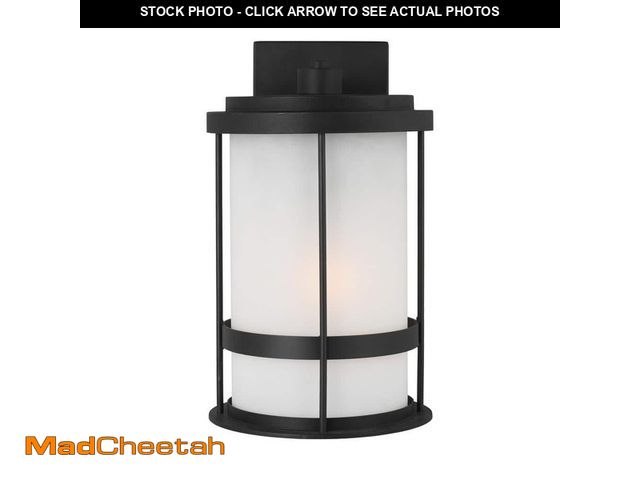 Lot 74-14393151 - Generation Lighting Wilburn 1-Light Black Outdoor Wall Lantern - UNUSED