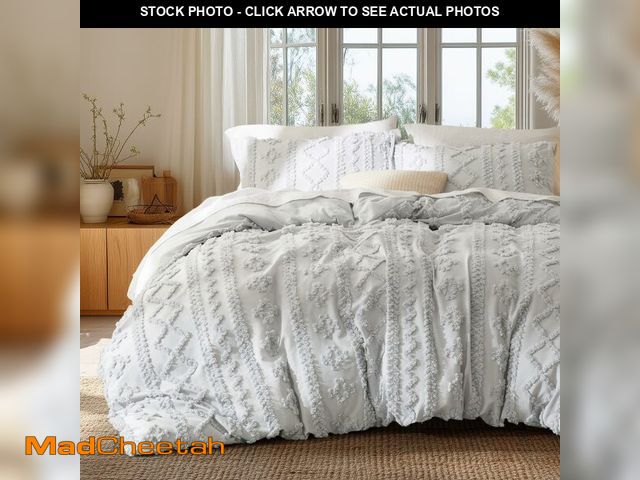 Lot 74-12698669 - Bedsure Boho Duvet Cover King Size, Soft &amp; Comfortable Elegant Design Boho Bedding for Decoratio...